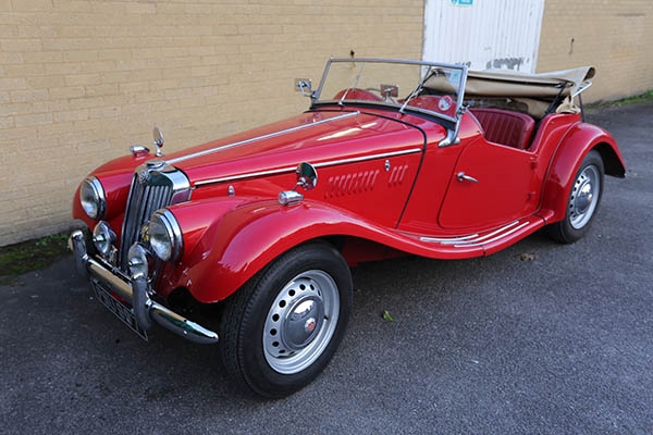 PSU997, 1954 MG TF Midget sports car